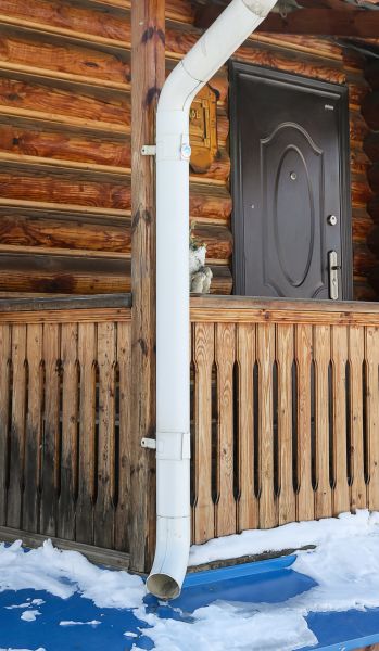 Cost of Porch Downspout Installation in Warren