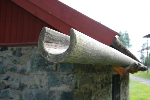 Wooden Gutter Repair in Warren