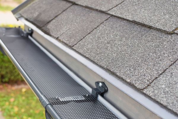 Cost of Covered Gutter Installation in Warren