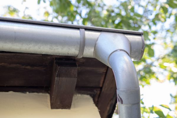 Cost of Metal Rain Gutter Installation in Warren