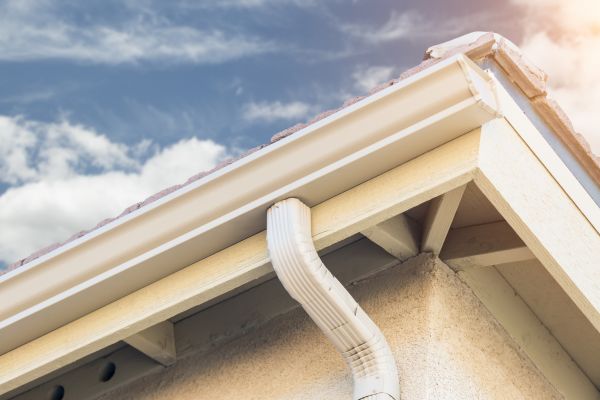 Seamless Gutter Replacement in Warren
